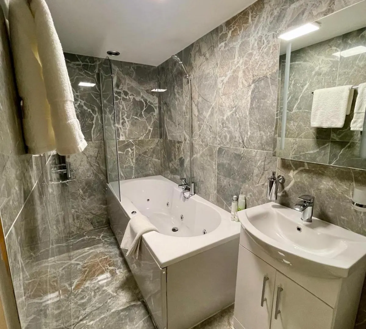 Bed & Breakfast Shandon Bells Guest House Cork