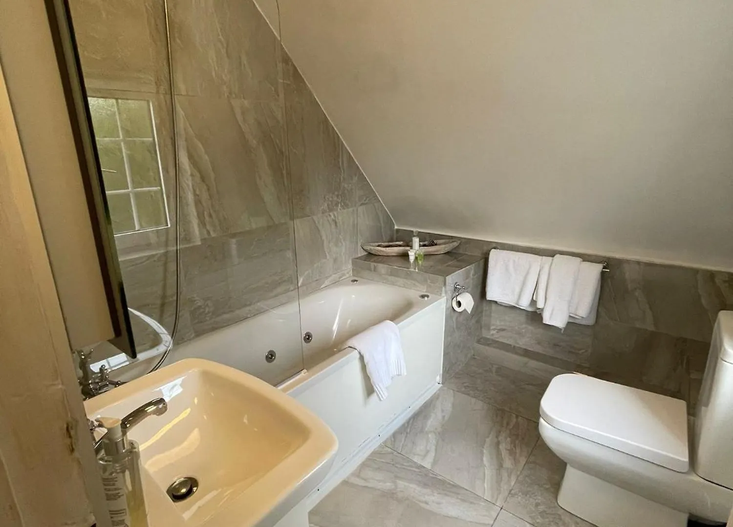 Shandon Bells Guest House Cork 3*,  Ireland